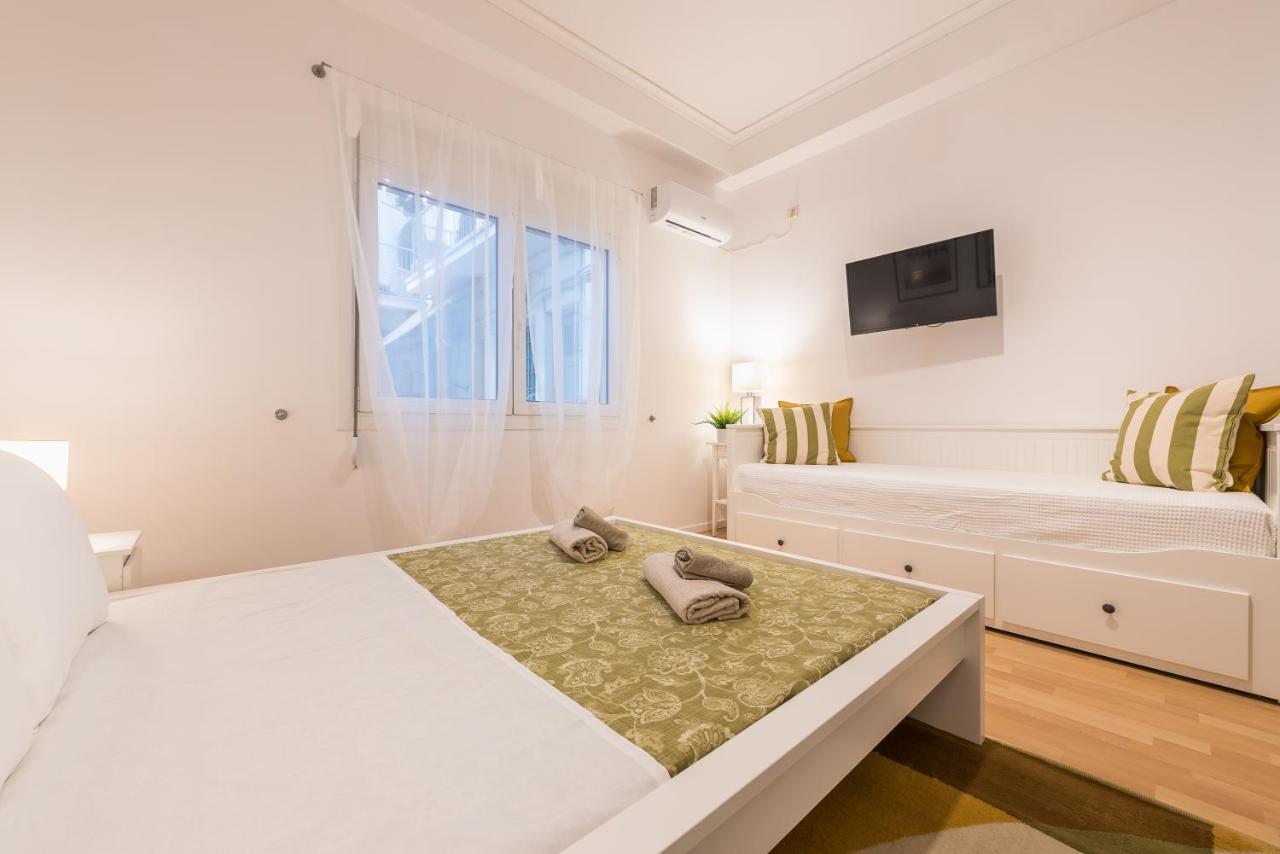 Apartment At Megaro Mousikis St Semi Basement 1Bed 2 Pers Aten Exteriör bild
