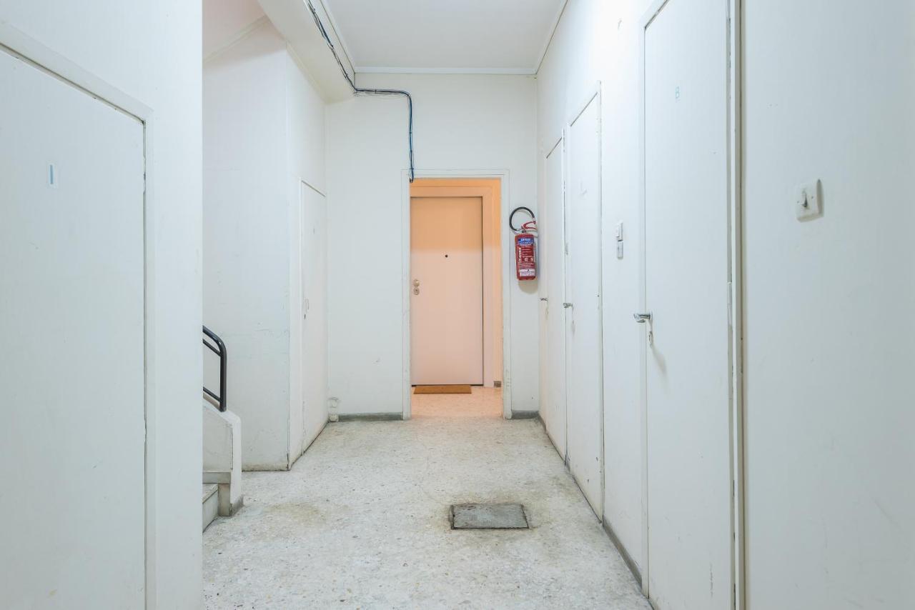 Apartment At Megaro Mousikis St Semi Basement 1Bed 2 Pers Aten Exteriör bild
